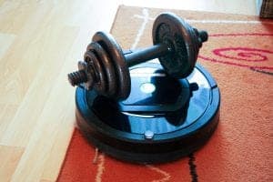 robotstofzuiger met dumbbell